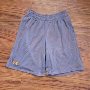Under Armour workout shorts size Large boys kids
